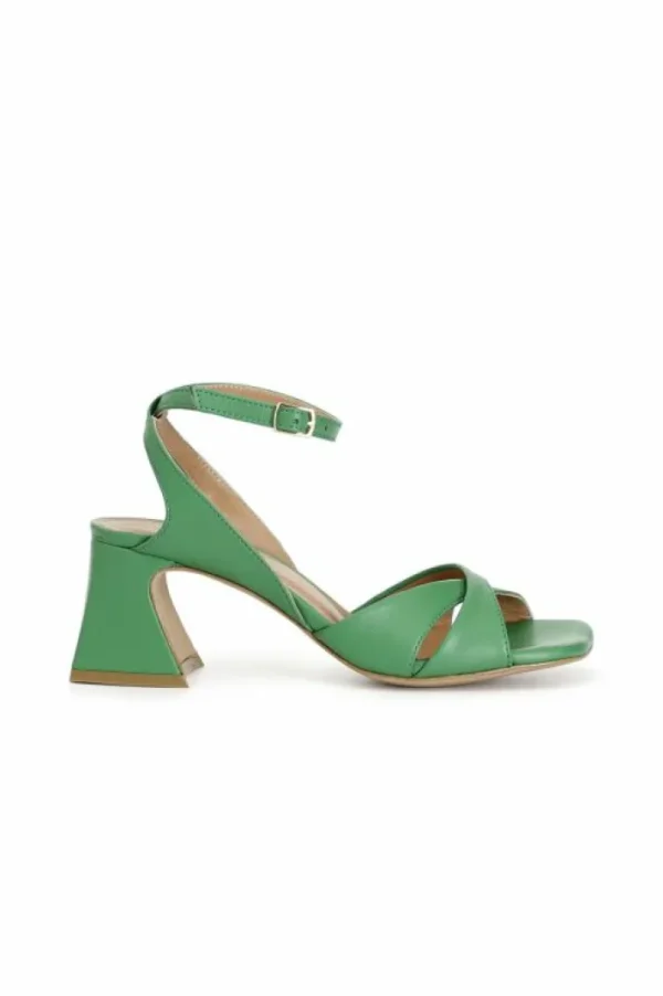 CafèNoir sandali in pelle con incrocio davanti