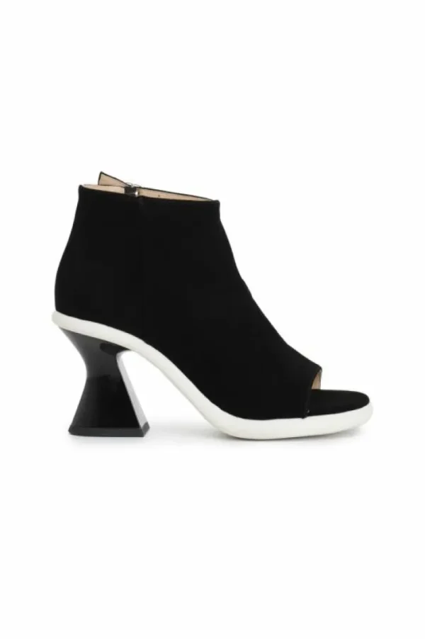 CafèNoir tronchetto in camoscio asimmetrico aperto spuntato